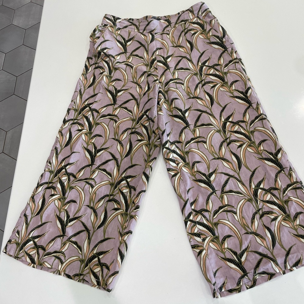 Tahari Linen Printed Cropped Pants